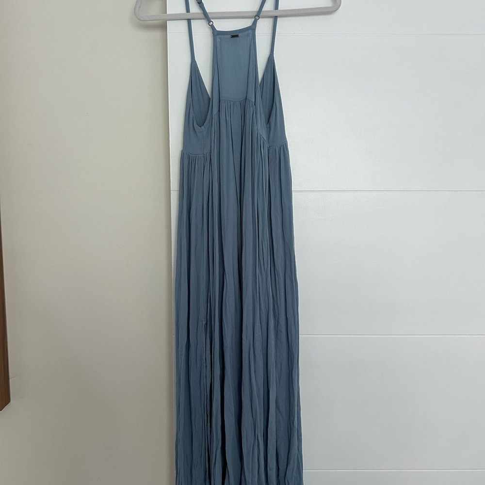 Flowy Blue Maxi Dress - Picture 4 of 8